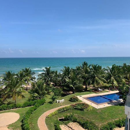 Araliya Oceanfront Condos Nilaveli, Trincomalee Bagian luar foto