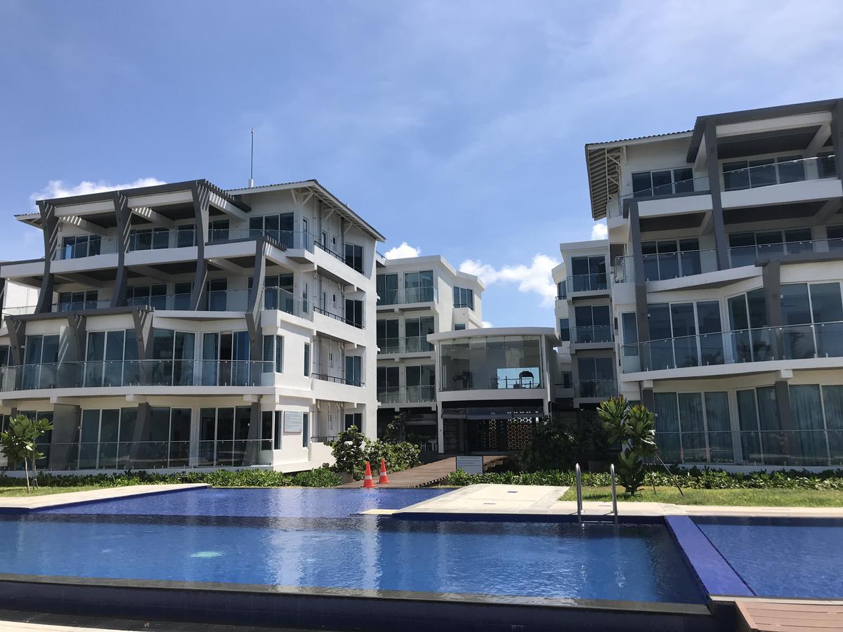 Araliya Oceanfront Condos Nilaveli, Trincomalee Bagian luar foto