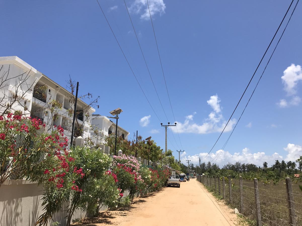 Araliya Oceanfront Condos Nilaveli, Trincomalee Bagian luar foto