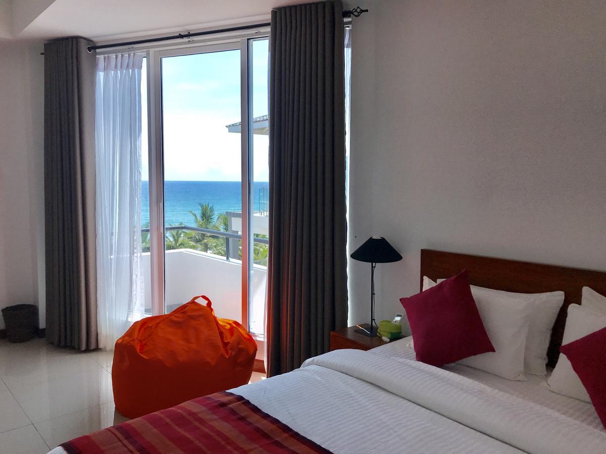 Araliya Oceanfront Condos Nilaveli, Trincomalee Bagian luar foto