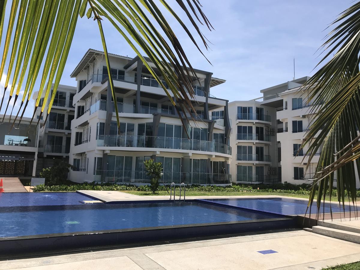 Araliya Oceanfront Condos Nilaveli, Trincomalee Bagian luar foto