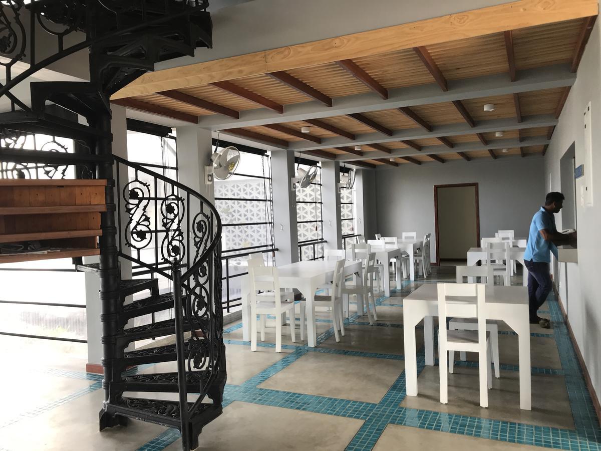Araliya Oceanfront Condos Nilaveli, Trincomalee Bagian luar foto